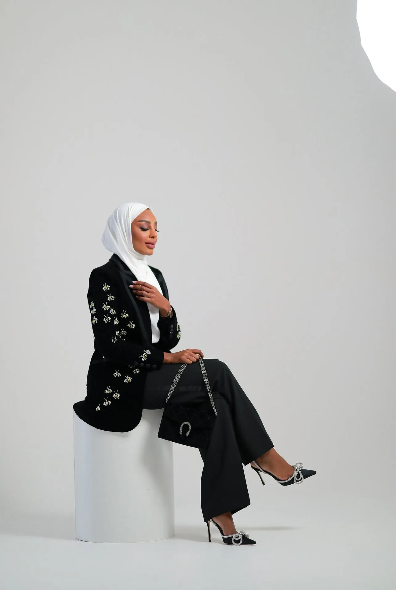 L’ABEILLE NOIR VELOUR BLAZER