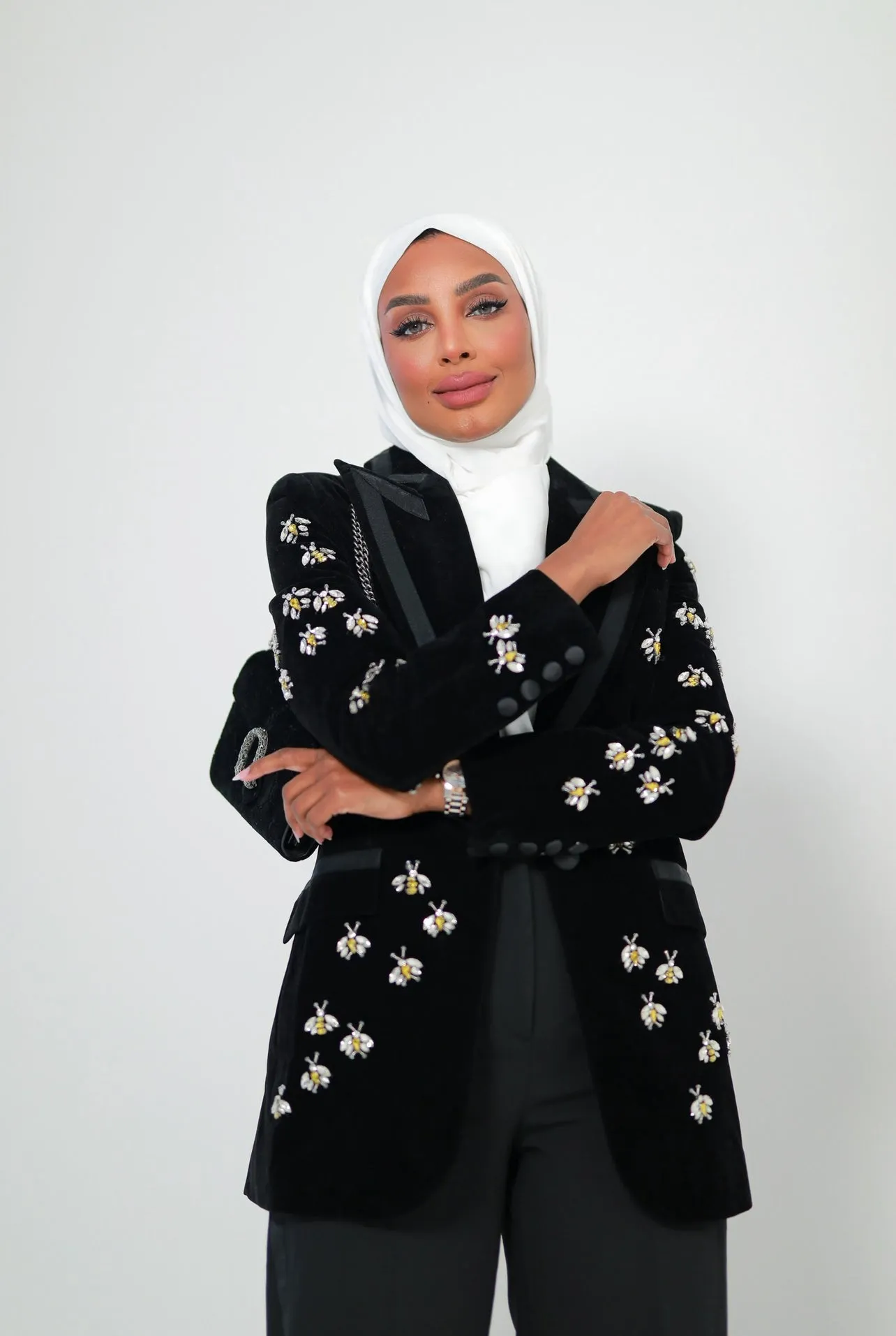 L’ABEILLE NOIR VELOUR BLAZER