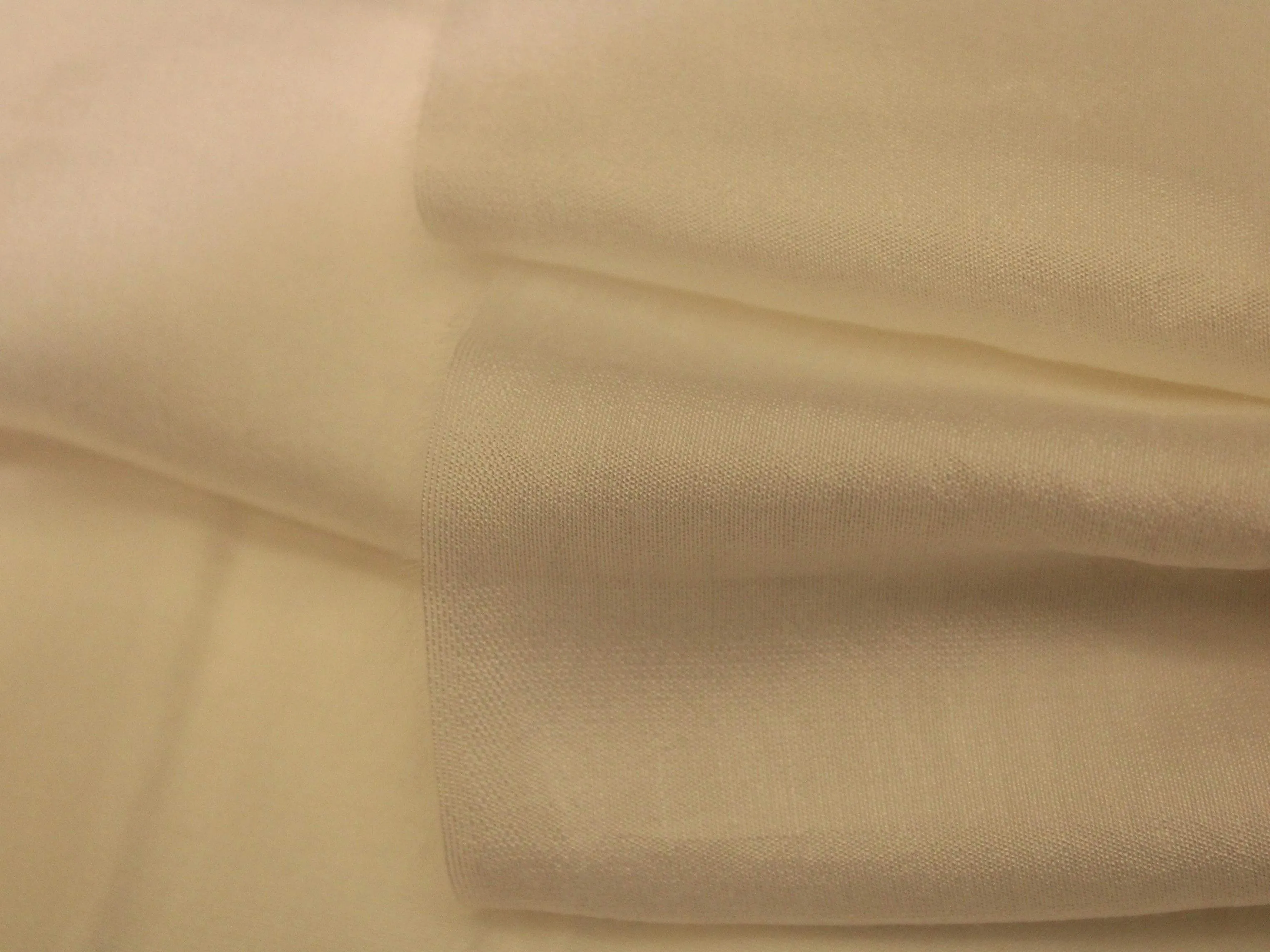 Plain White Non Dyeable Roman Silk Fabric