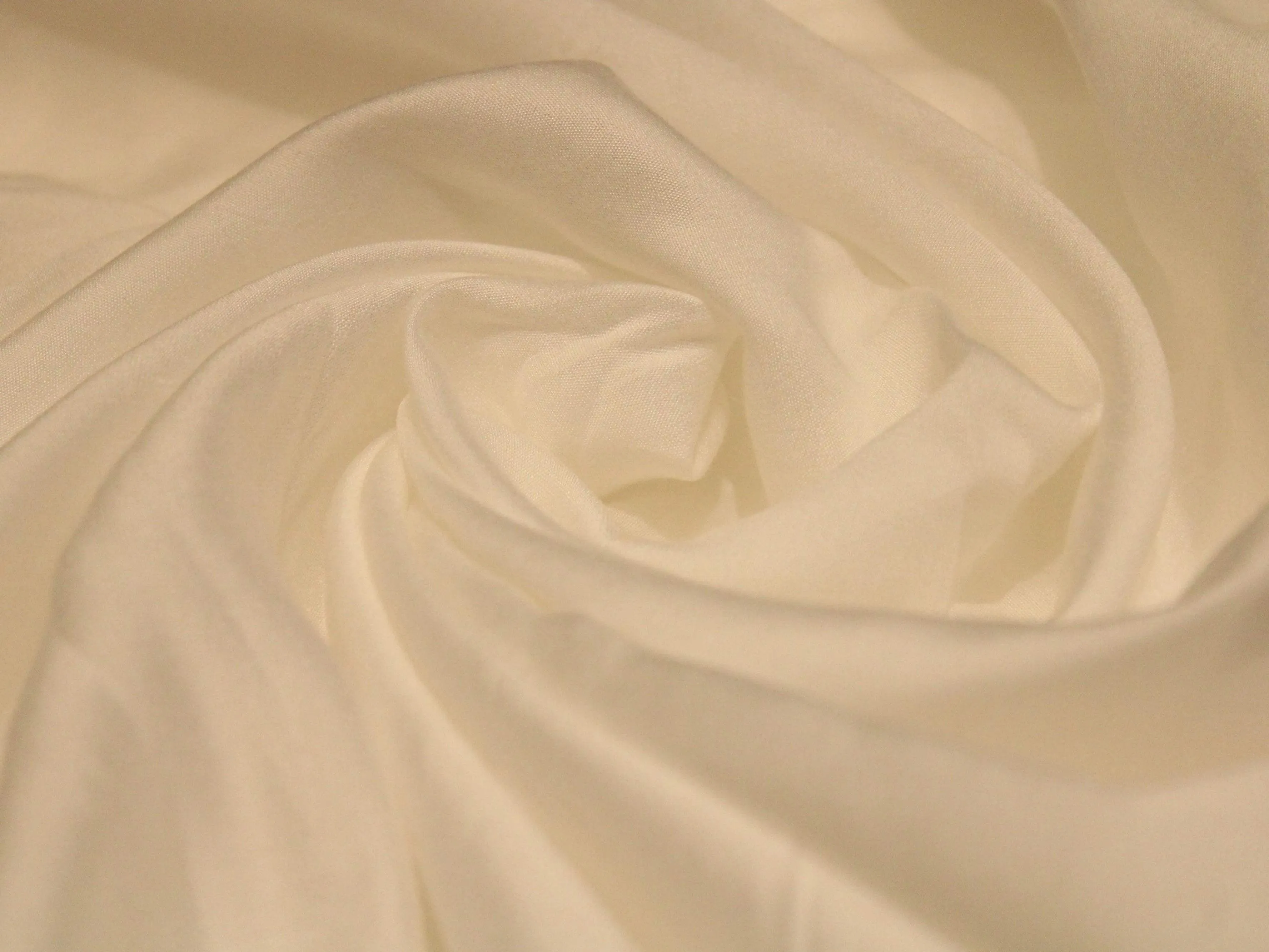 Plain White Non Dyeable Roman Silk Fabric