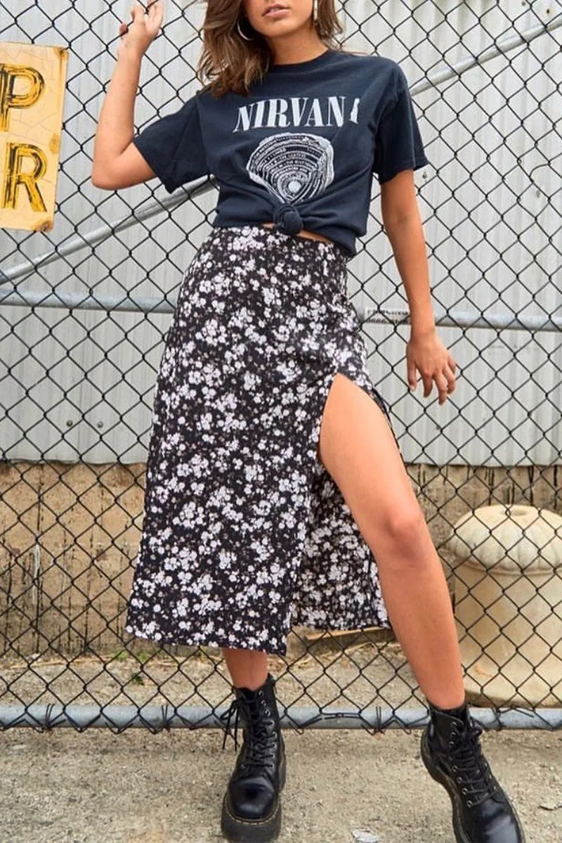 Slimming High Waisted Short Floral Skirt With Slit