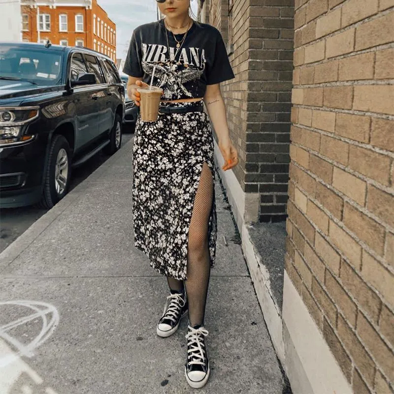 Slimming High Waisted Short Floral Skirt With Slit