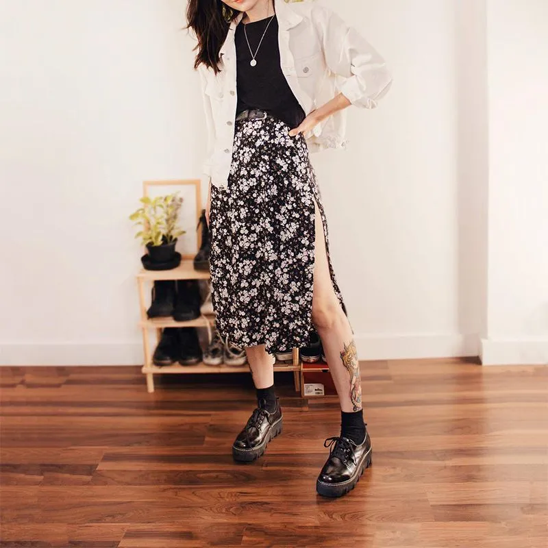Slimming High Waisted Short Floral Skirt With Slit