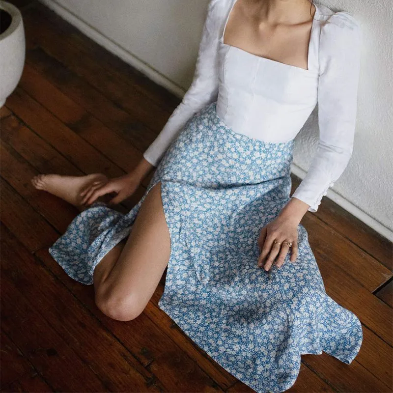 Slimming High Waisted Short Floral Skirt With Slit