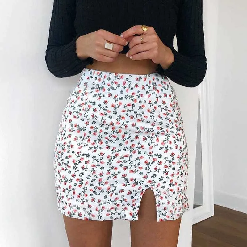 Slimming High Waisted Short Floral Skirt With Slit